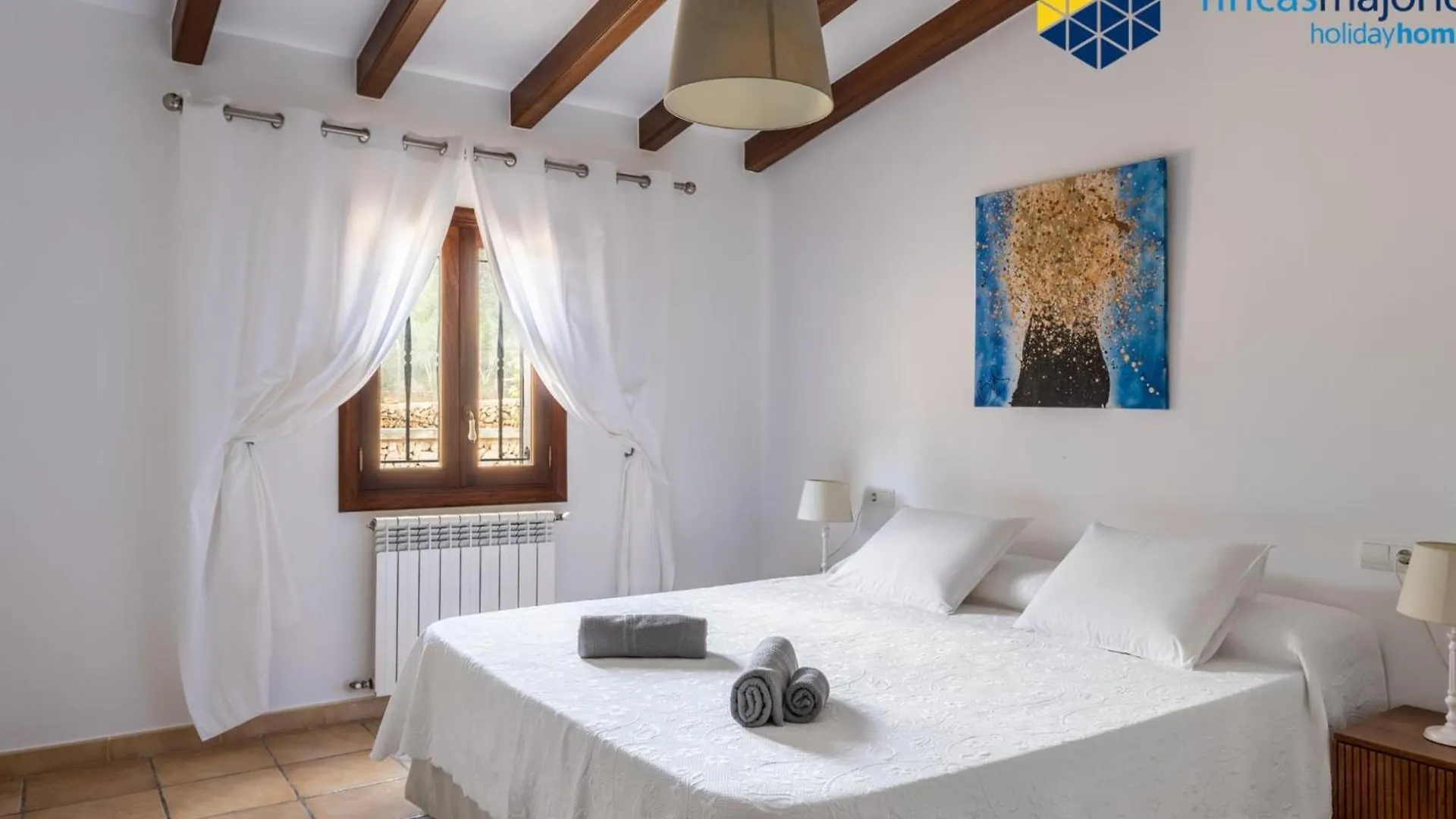 Finca Rural S'Art 9 Ses Salines  Holiday home